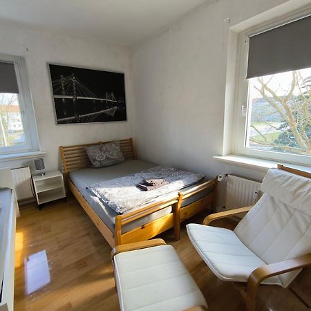 Apartment Am Suedpark Merseburg Exteriör bild