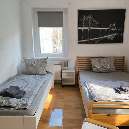 Apartment Am Suedpark Merseburg Exteriör bild