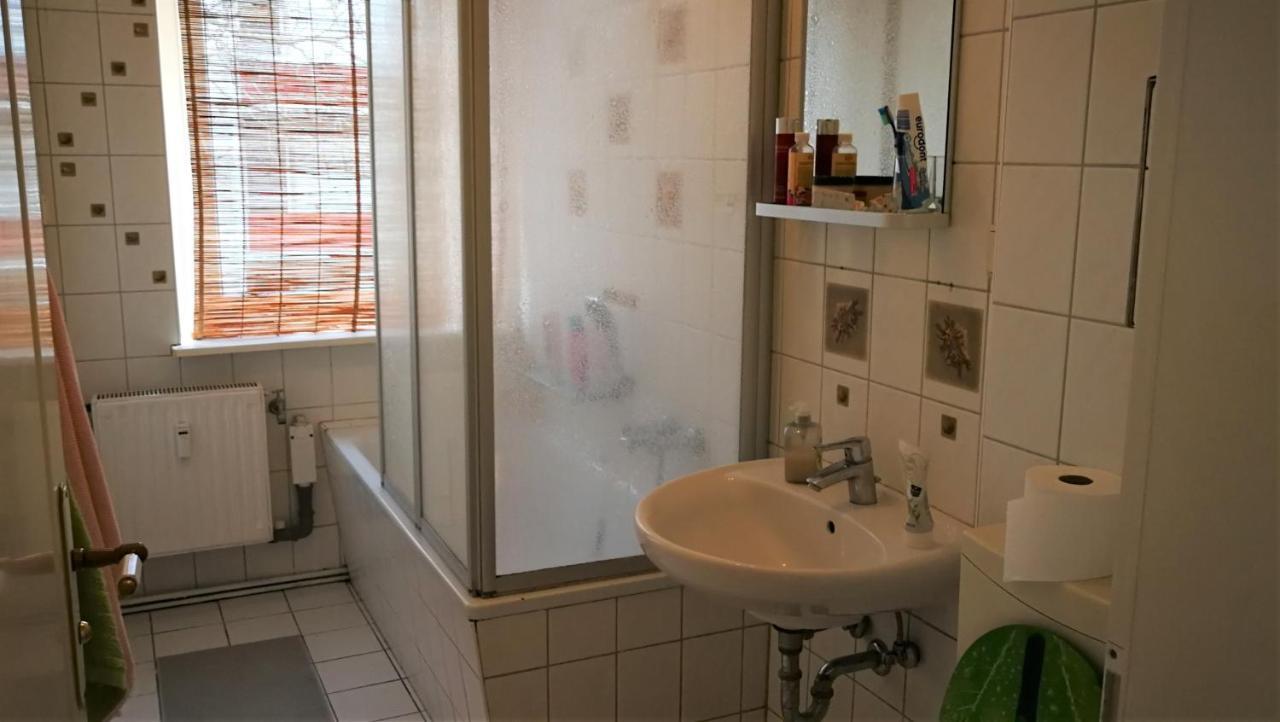 Apartment Am Suedpark Merseburg Exteriör bild
