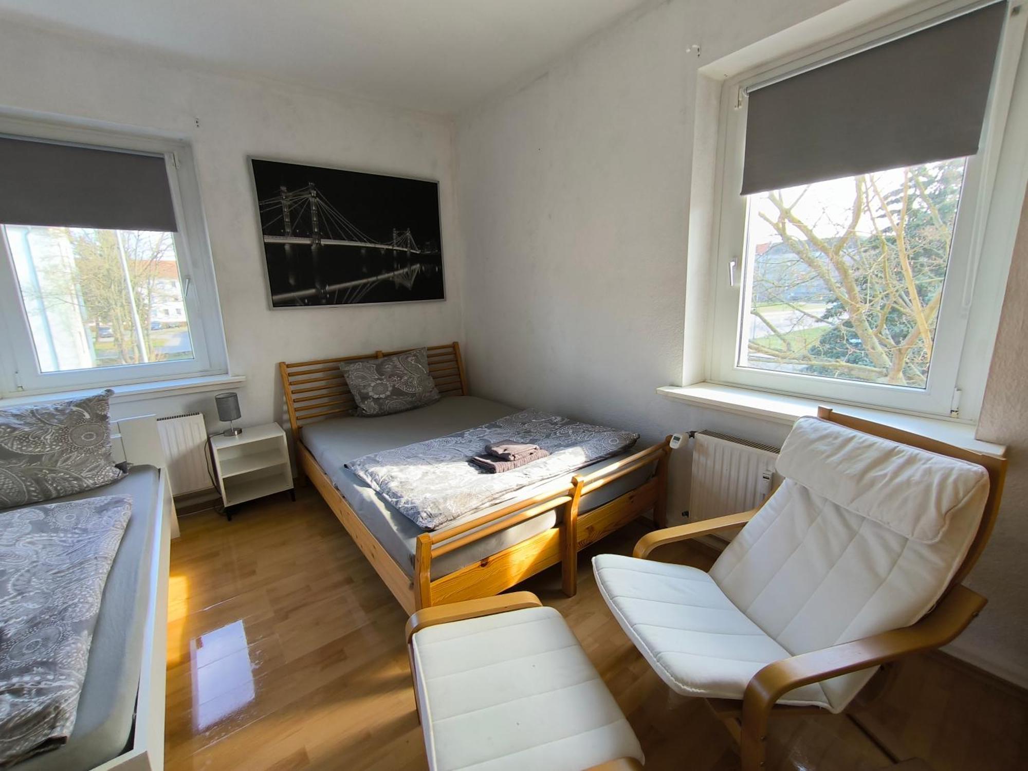 Apartment Am Suedpark Merseburg Exteriör bild